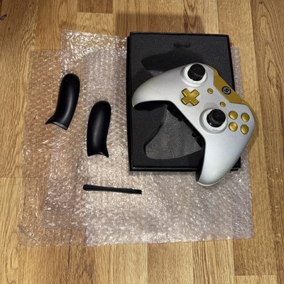 SCUF Xbox Controller, 4 Paddles, Changeable Thumbsticks