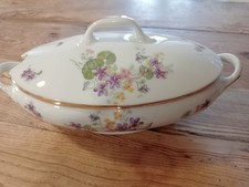 Ancienne soupiere/terrine couverte en porcelaine limoges,marquée William Guerin