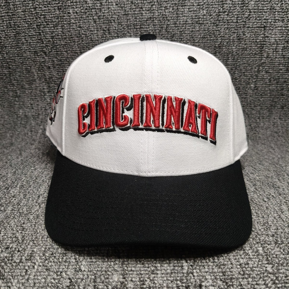 Mitchell & Ness Cincinnati Reds MLB Snapback Hat White Black Red Mascot