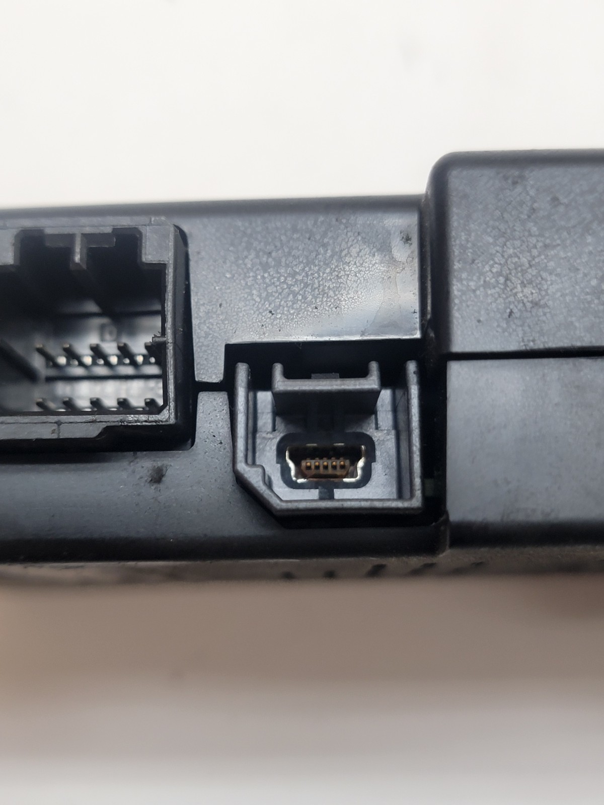14-17 Maserati Ghibli Bluetooth Telematics Communication Control Module Unit OEM