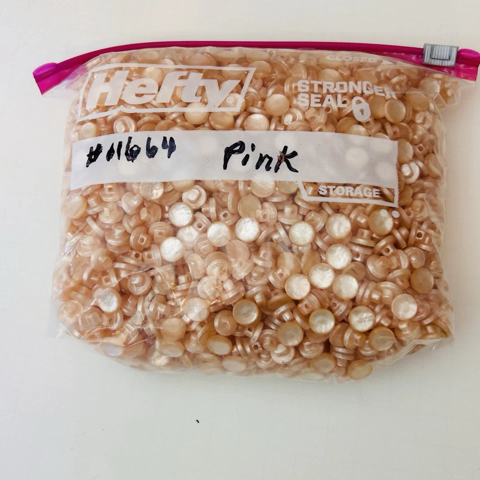 Lot of S Back Pearlized Shell Look Pink Buttons Sz S #11664-03078/71451lb 10oz - Image 3 of 4