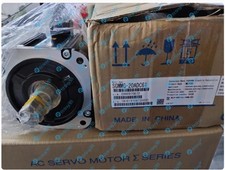 New 1PCS YASKAWA SGMMG-20ADC61 servo motor In Box