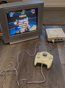 Sega Dreamcast Console Bundle HKT-3020 w/ (2) Controller VMU Crazy Taxi Tested