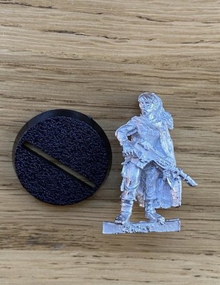 Figurine Warhammer 40K – Imperial Guard Ghost Tanith (femme) Métal – P-00AYU