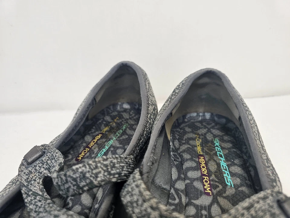 Skechers Breathe Easy Lucky Lady Gray Shoes Women Sz 10 Comfort Mary Jane 23090 - Image 4 of 4