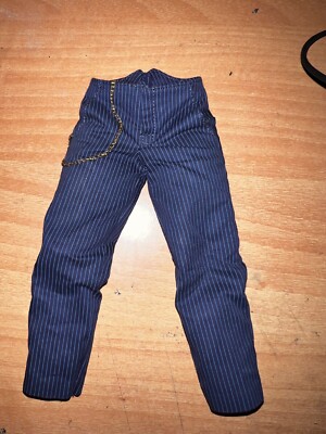 Hot Toys  Batman The Dark Knight DX11 Joker Action Figure purple pants