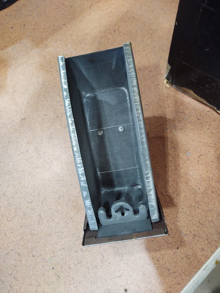 罕见 NOS 通用原始设备制造商 57 1957 庞蒂亚克灰托盘酋长超级首席探路者新品 — 第 4/4 张图片