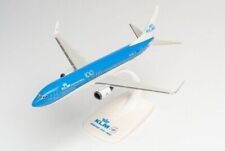 TUI Boeing 737-800 Snap Fit Aircraft Model 1/200 Scale BNIB FREE POST UK