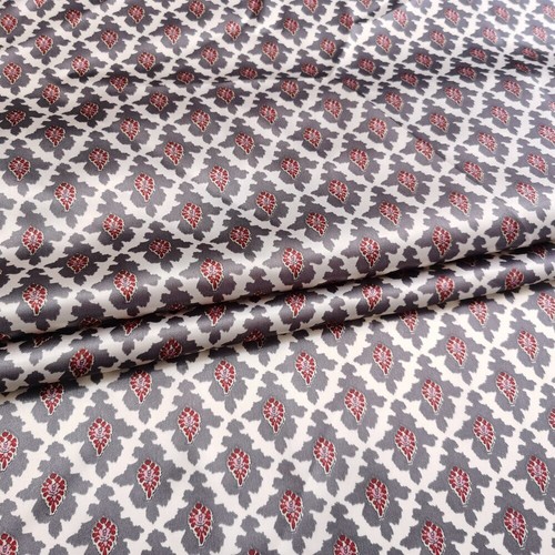 1 Yard Ethnic Paisley Printed Satin Fabric Soft Charmeuse Lining Scarf Material - Picture 4 of 12