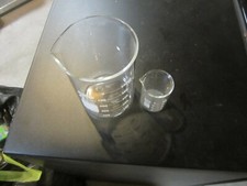 Beaker 600mL Vee Gee Classco Lab Science Medical Glass and 50 ml