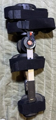 Breg T Scope Premier Post-Op Knee Brace Hinged, Telescoping Adjustment