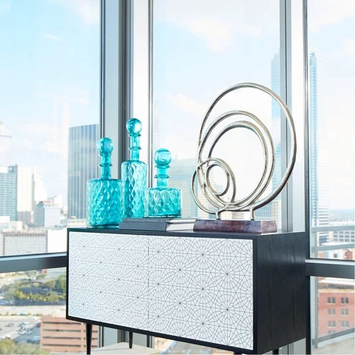 Cyan Design 09783 Lipsice 27 X 23 inch Sculpture - Picture 8 of 8