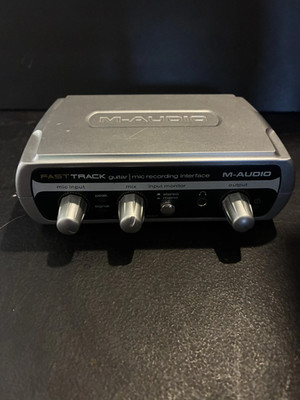 M-Audio Fast Track Guitar Instrument Mic Recording USB Digital Audio Interface