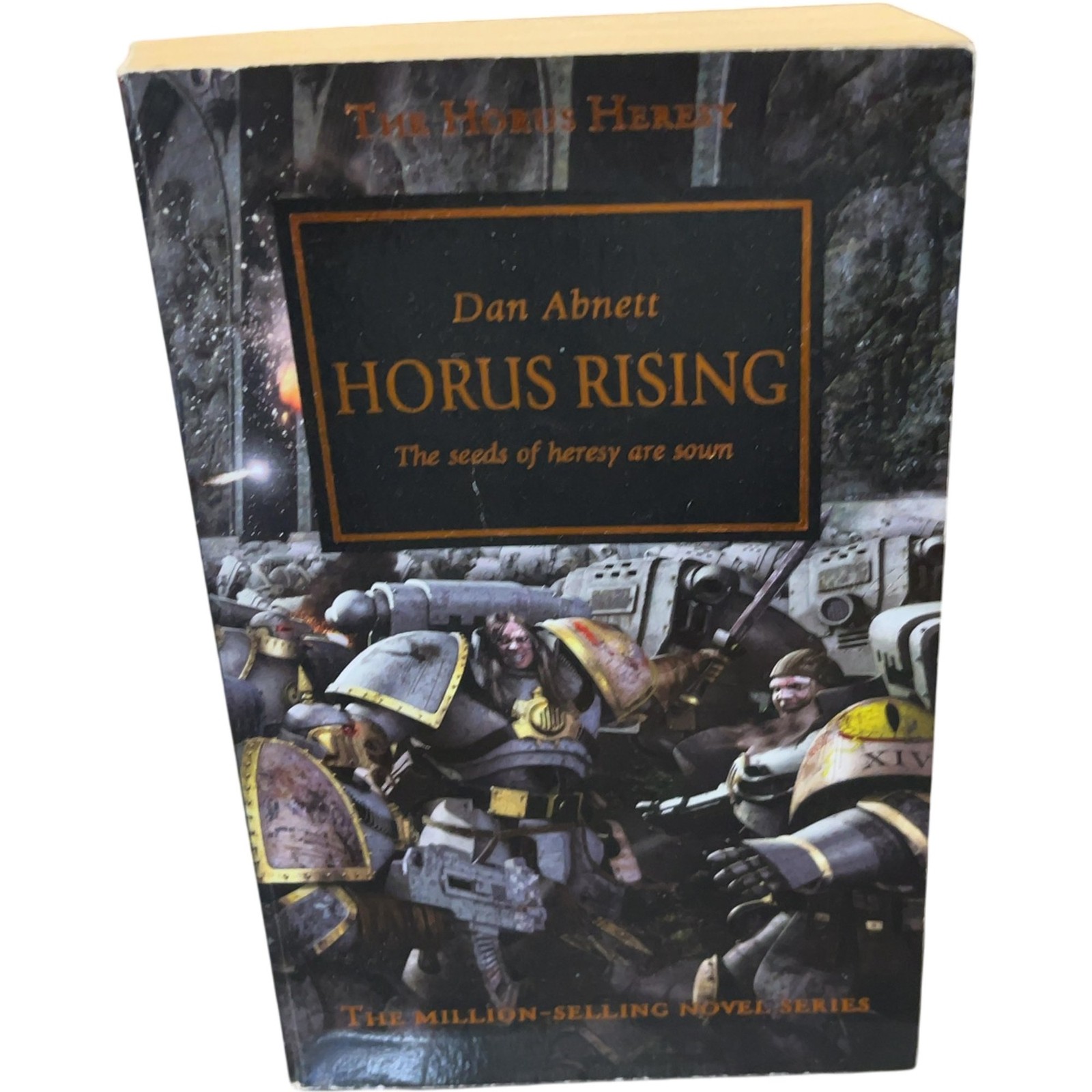 Horus Rising Dan Abnett Paperback Signed Sci-Fi 2006 Warhammer 40k
