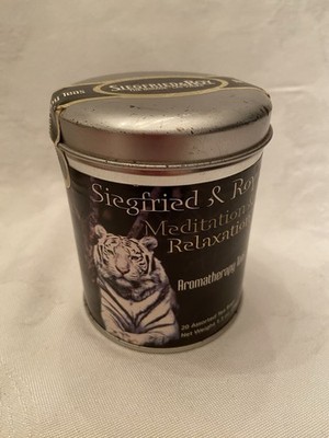 Vint SIEGFRIED & ROY Meditation Aromatherapy w/Tiger Empty Tea Tin 3 1/2''