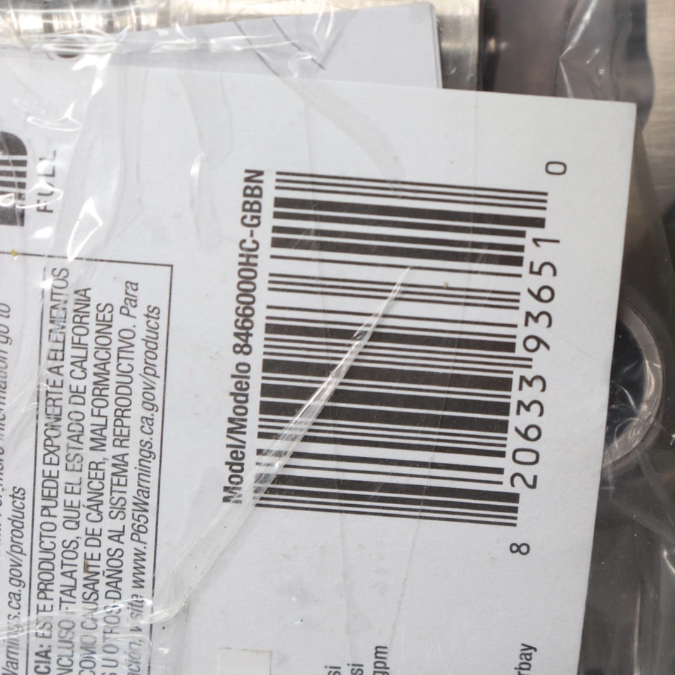 Cabezal de ducha portátil Glacier Bay manguera de acero inoxidable 1 spray 1,8 GPM 3,3" Foto 2 de 4