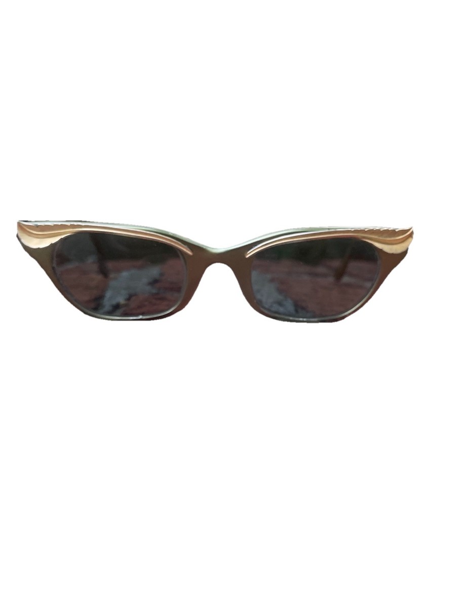 Vintage Italy Classic Cat-Eye Sunglasses Vintage 50s Cat Eye Sunglasses Made in Italy. Lethal White  main image 3