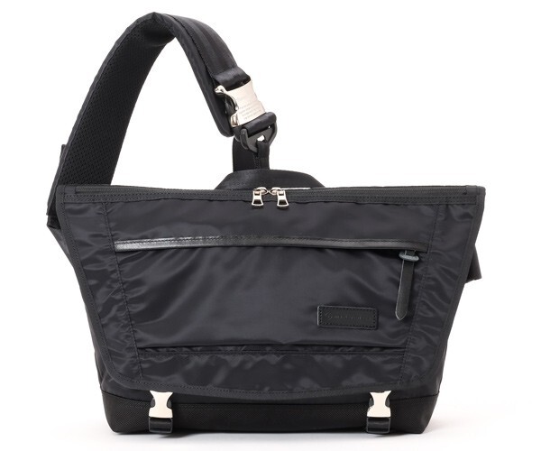 master-piece Lightning ver.2 Messenger Bag 8L (Color: Black) 02121
