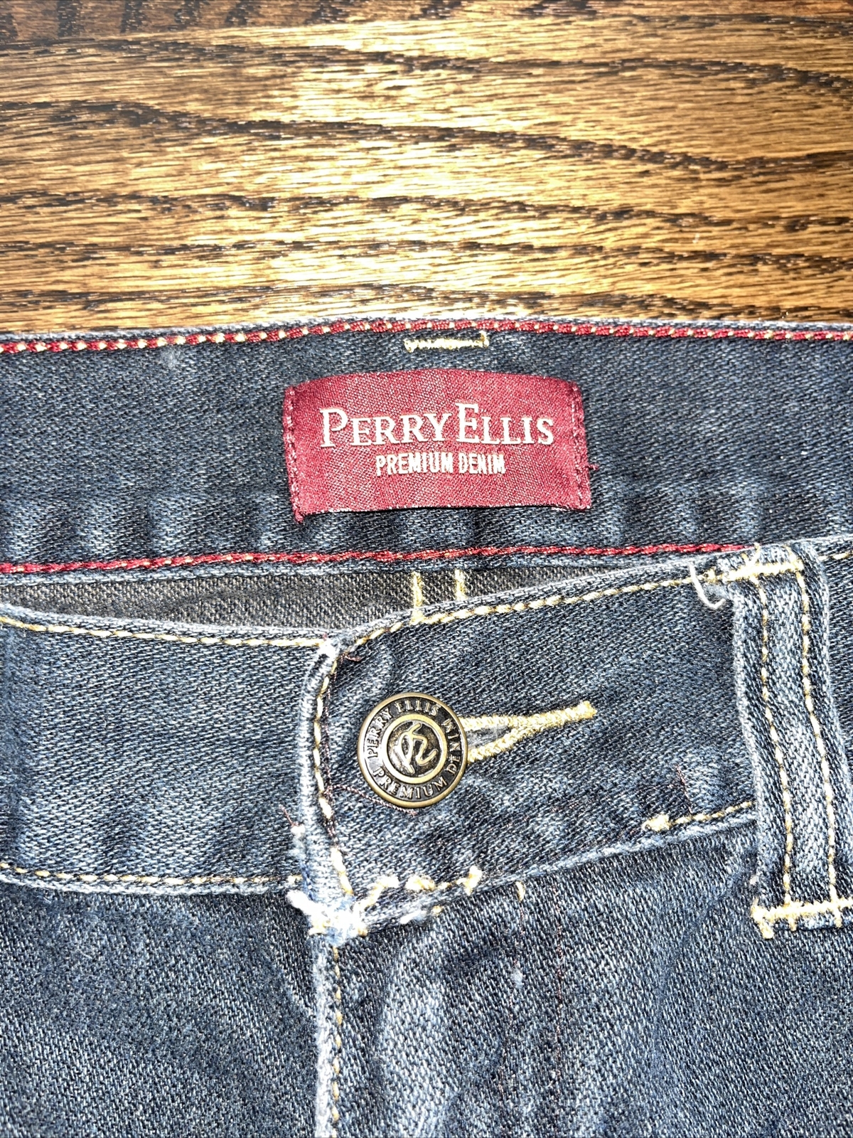 Perry Ellis Premium Denim 35x29 Straight Leg Stretch Med Wash Blue Jeans - View 3