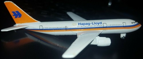 Schabak Hapag-Lloyd Flug Airbus A300 903/18 1:600 Scale Airplane Diecast Model - Picture 2 of 3