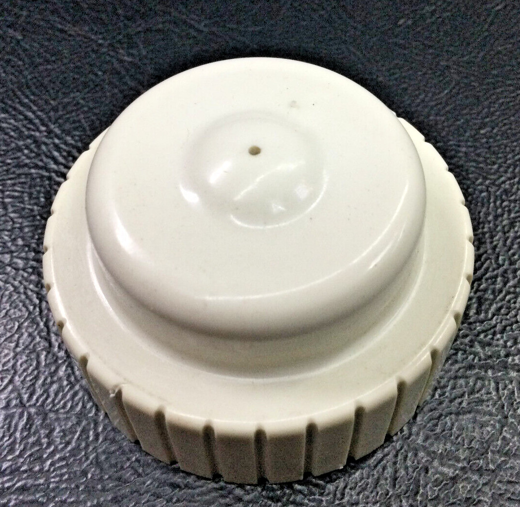 John Deere Garden Tractor Gas Caps Part # AM31189 110-112-120-140