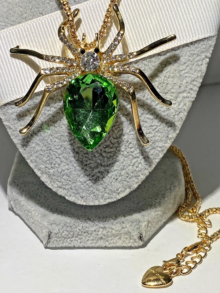BETSEY JOHNSON REGAL GRANDE VERDE ARAÑA CRISTAL ORO PIN COLGANTE Foto 4 de 4