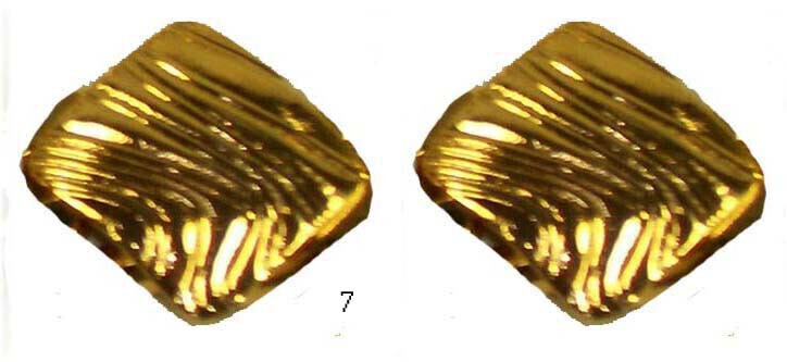 Mary Kay Gold Square Pierced Earrings 3/4 Inch Post Back