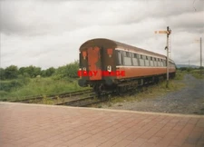 PHOTO  ROSSLARE TO LIMERICK TRAIN ARRIVING AT LIMERICK JUNCTION HAVING CROSSED T