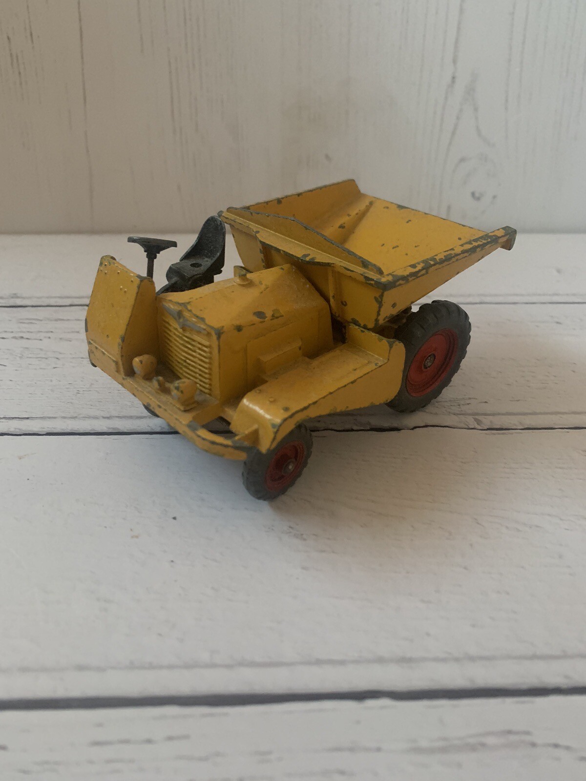 Dinky 562, Muir Hill Dump Truck - Free Price Guide & Review
