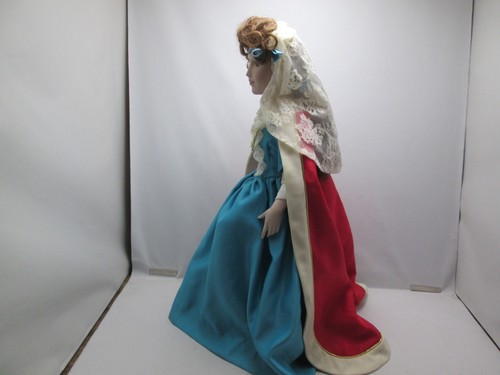 Vintage (20 inch) Queen Victoria Porcelain Doll - Franklin Heirloom (1984) - Picture 5 of 11
