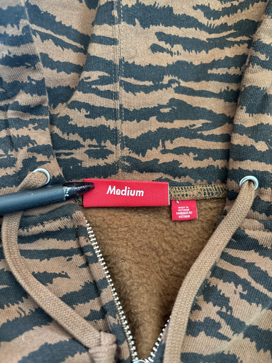 トップス supreme Small Box Zip Up Hooded Tiger M Supreme Small Box Logo Zip Up Hoodie 