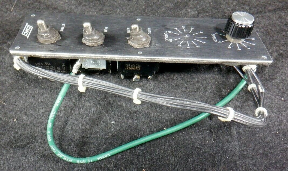 CMC M0-02781 Operator Panel DC Adjustable Speed Drive Options Kit Auto/Man - Image 2 of 4