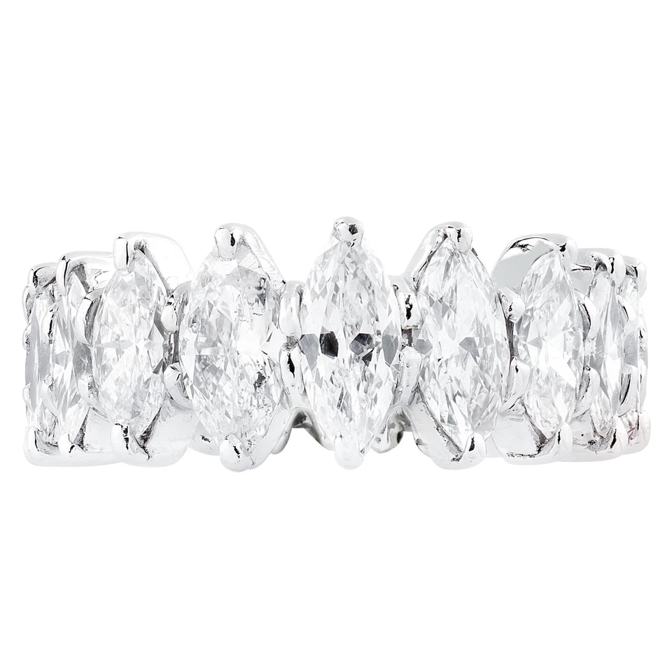 Banda de eternidad graduada con diamantes talla marquesa de 2,75 quilates Foto 4 de 4
