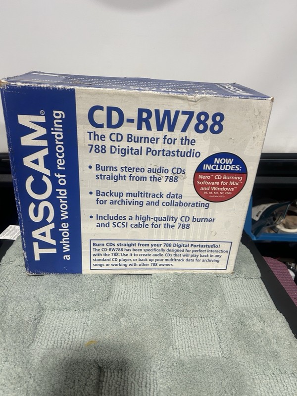 Tascam/Teac External SCSI CD-recorder CD-RW788 For Portastudio M-X2424