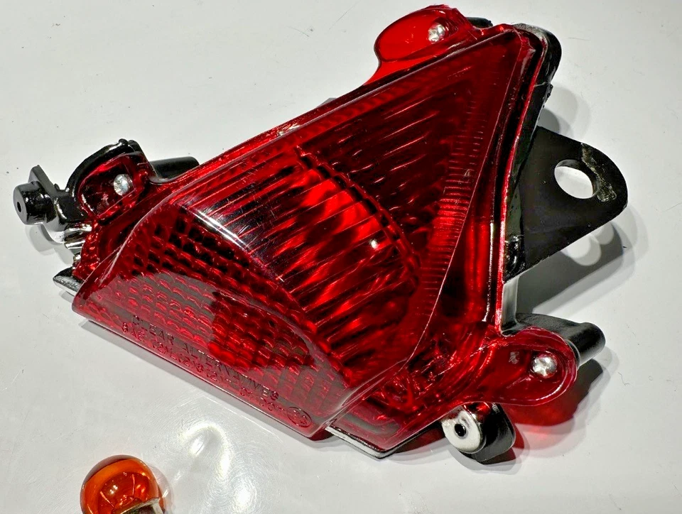 川崎忍者ZX-10R前转向信号镜头,2004-2005,红色 — 第 3/4 张图片