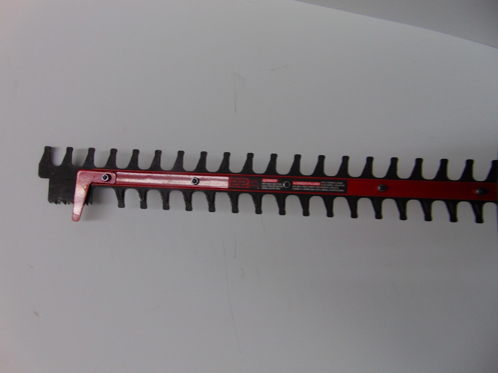 CRAFTSMAN Electric Hedge Trimmer, 22Inch, Corded, Red/Black (172.