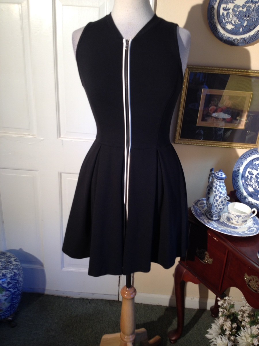 club monaco black and white dress Club Monaco | Dresses | Club Monaco 0 Silk Black And White Floral Dress
