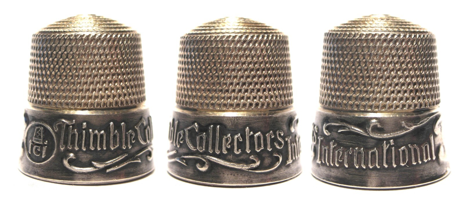Mint Simons Bros. Sterling Silver Thimble Collectors International Club