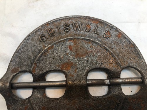 Vintage Griswold New American Cast Iron Reversible 6 Inch Steel Spindle Damper - Picture 2 of 6
