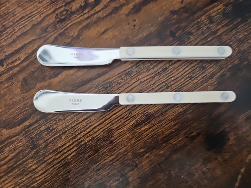 SABRE Paris Gustave Perlbutterstreuer/Messer 2er-Pack - Bild 1 von 5