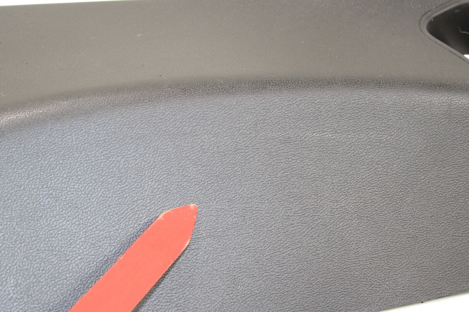 2017-20 MASERATI LEVANTE REAR RIGHT C PILLAR LOWER QUARTER TRIM COVER PANEL OEM