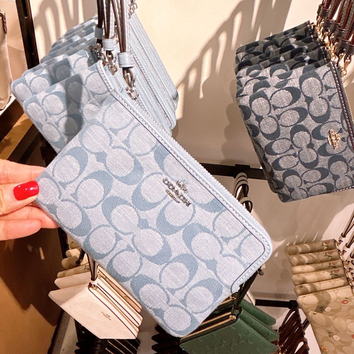 NWT Coach Corner Zip Wristlet In Signature Chambray CH371 | eBay NWT Coach Corner Zip Wristlet In Signature Chambray CH371 | eBay