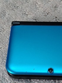 Nintendo 3DS XL Console - BLUE w/4GB SD Card + Charger