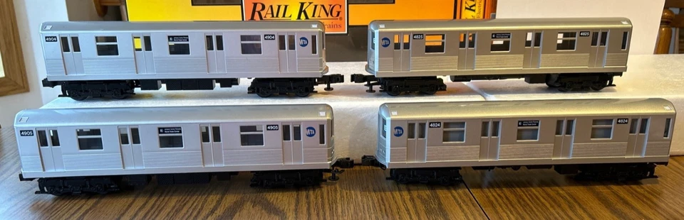 RAILKING MTH 30-2162-1 MTA w/Pronto R-42 4-CAR SUBWAY SET 4824/4825/4904/4905 LN - Image 3 of 4