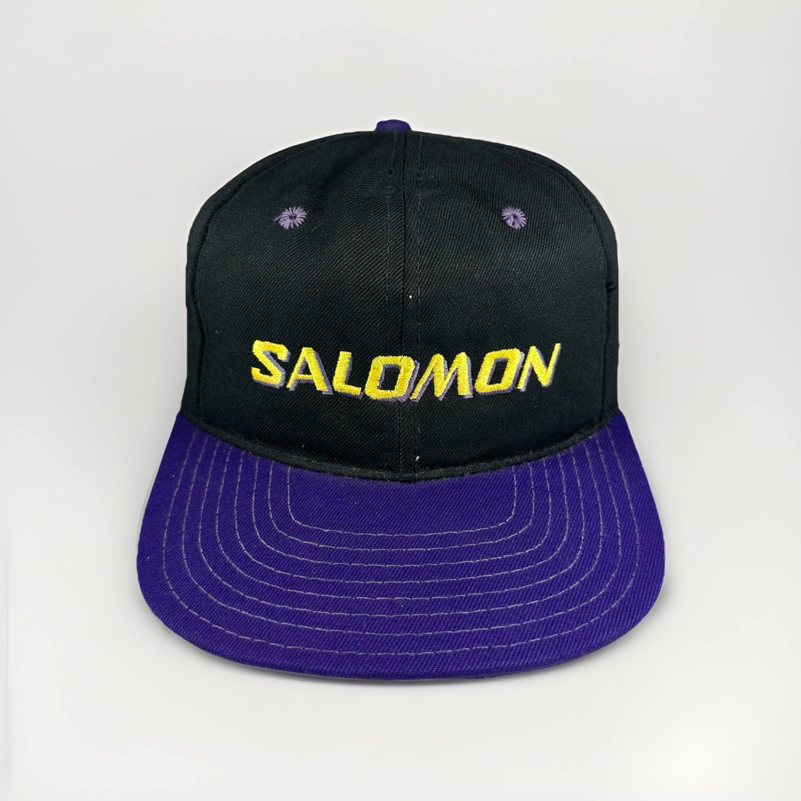 Cappello Salomon Strapback Vintage anni 90 Sci USA Nero e Viola Cappellino Regolabile SCM
