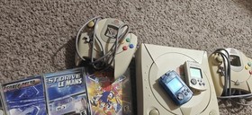 Sega Dreamcast Console Bundle HKT-3020 w/ 6 Games and 4 controllers