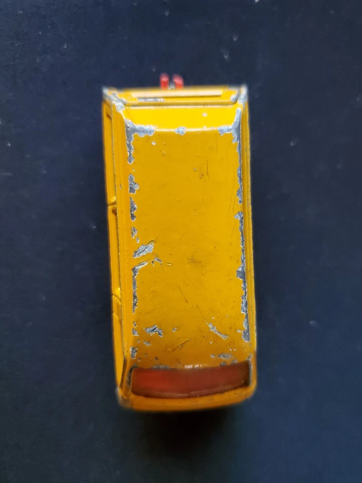 (472) Toyota Lite Ace Majorette jaune 216 1:52 - Photo 2/4