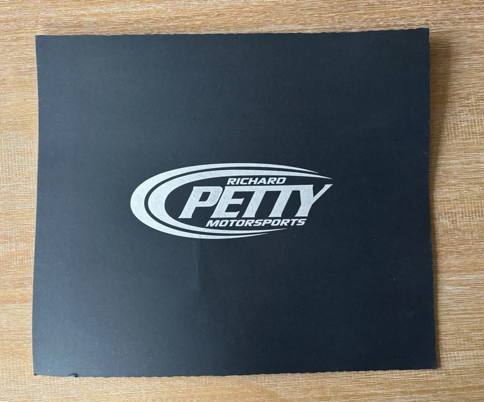 Lote de 3 fotos 8x10 firmadas por Marcos Ambrose Victory Lane Richard Petty Motorsport Foto 2 de 4