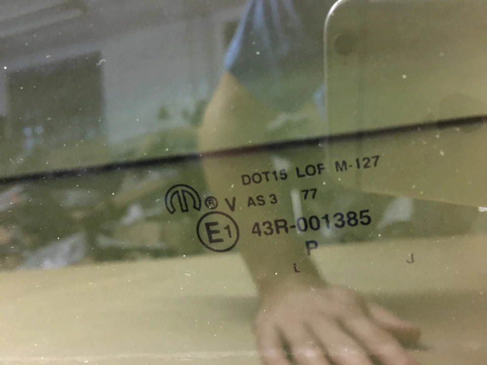 08-16 Caravan Chrysler Town Country Rear Left Power Sliding Door Glass LH OEM - Изображение 3 из 4