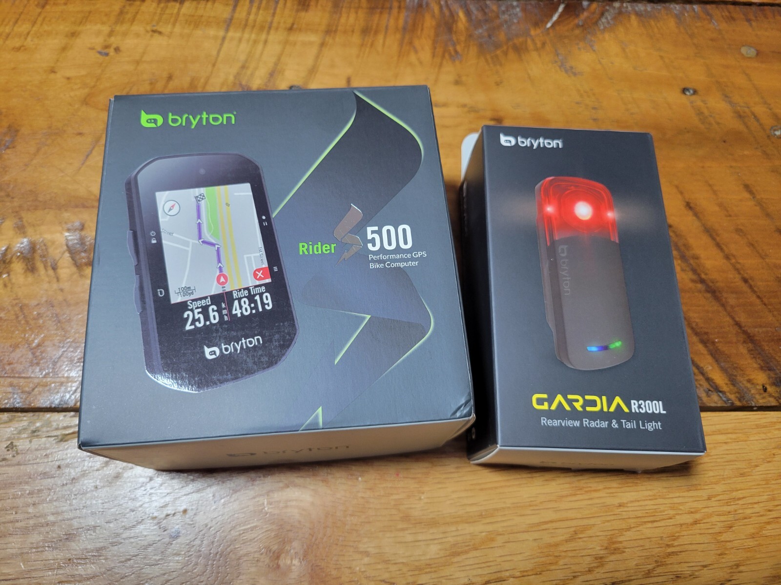 Bryton Gardia R300L radar rear light review - Back Light